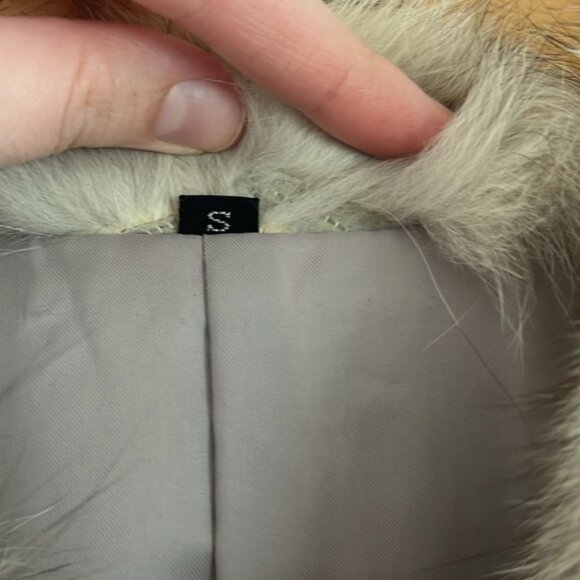 Fox Fur Coat - Picture 5 of 7